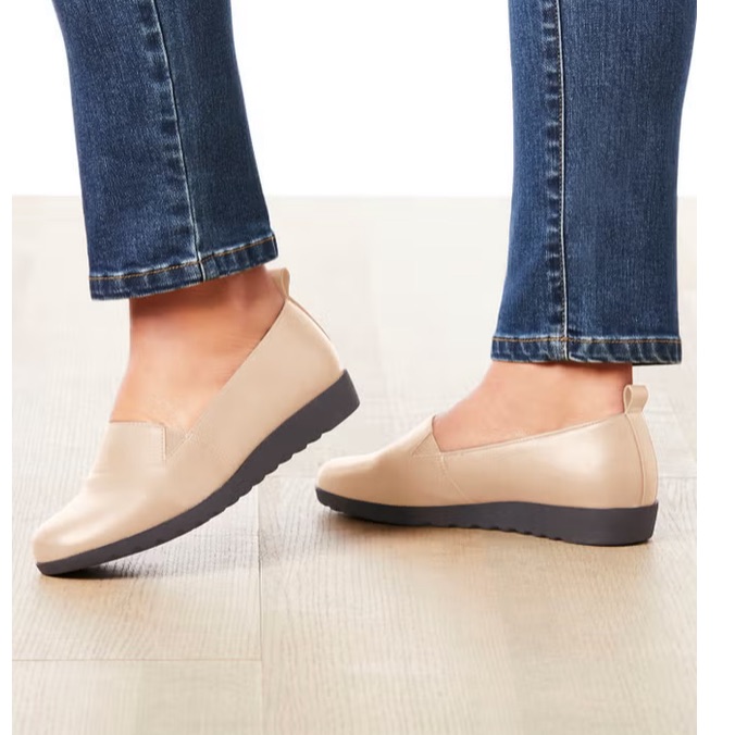 Comfortview The June Slip-On Flat Size 8 Wide Nude Color